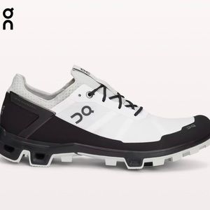 ON Running Cloudventure Sneakers, Size 11.5, very gently worn condition